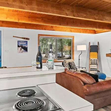 Chalet @ Mt. Rainier Entrance-Hot Tub-Forest Views Ashford Exterior photo