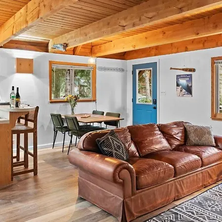 Chalet @ Mt. Rainier Entrance-Hot Tub-Forest Views Ashford Exterior photo