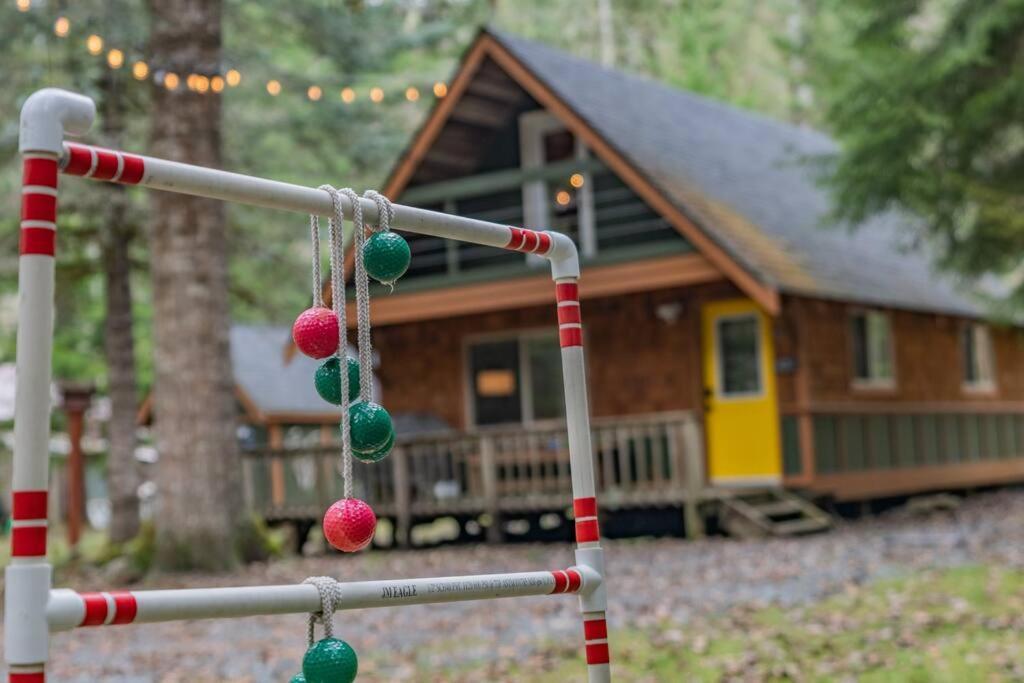 @ Mt. Rainier Entrance-hot Tub-forest Views Holiday home *